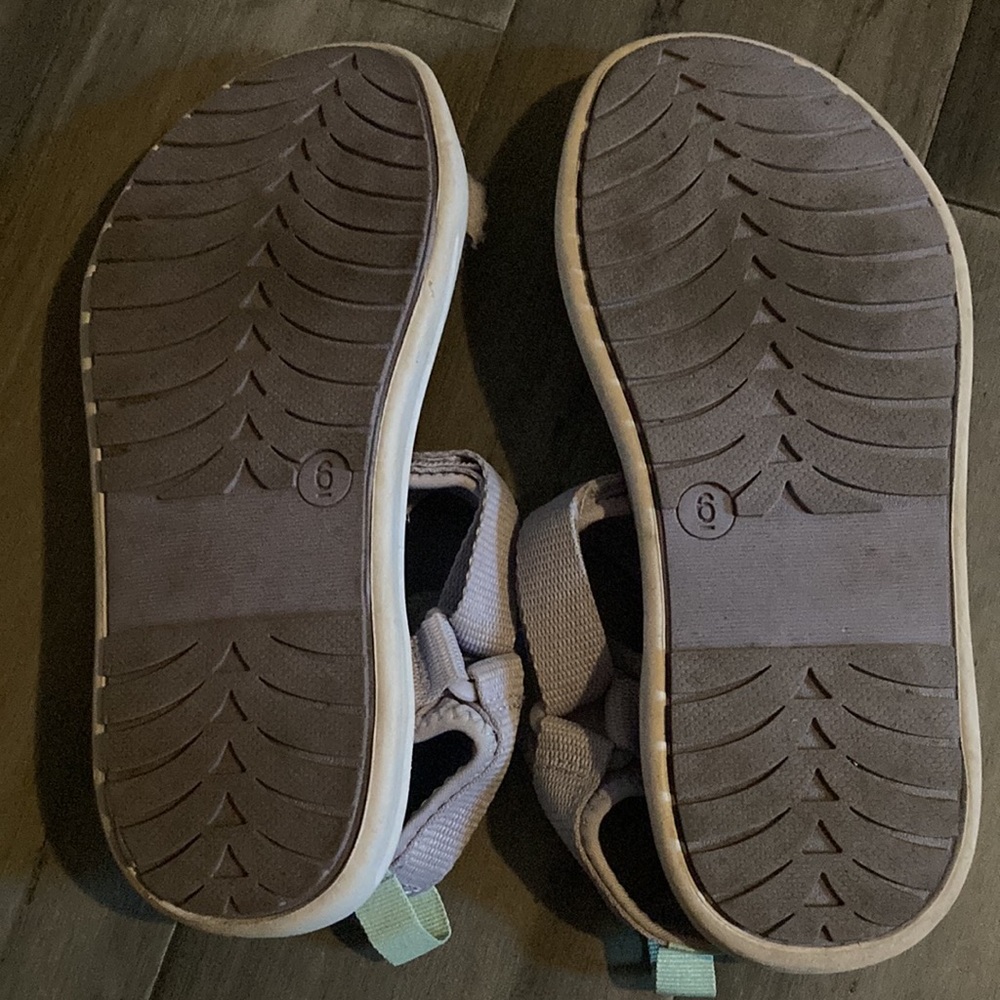 sandals - Picture 2 of 2